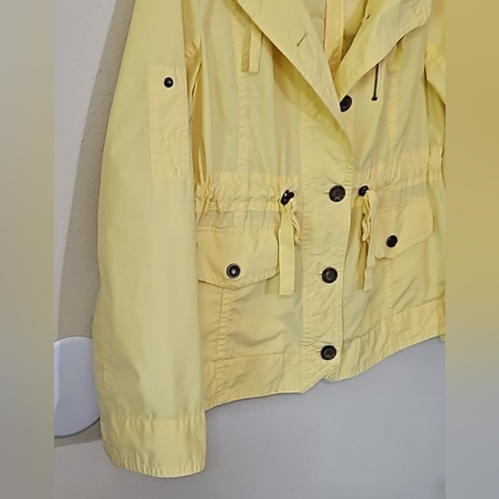 a.n.a. A New Approach Bright Yellow Jacket Size Medium - Picture 3 of 15